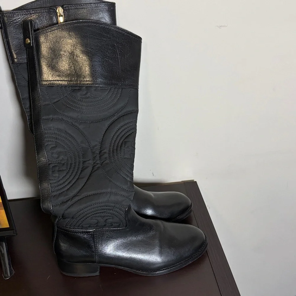 TORY BURCH Quilted Black Riding Boots Leather Logo Tall Deaigner Sz 8